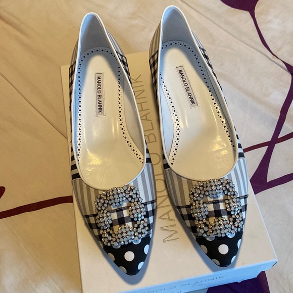 Manolo Blahnik plaid/polka dot hangisi flats